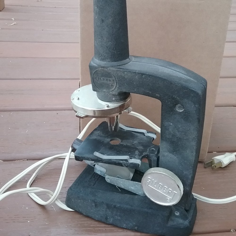 Gilbert microscope - Picture 2 of 9